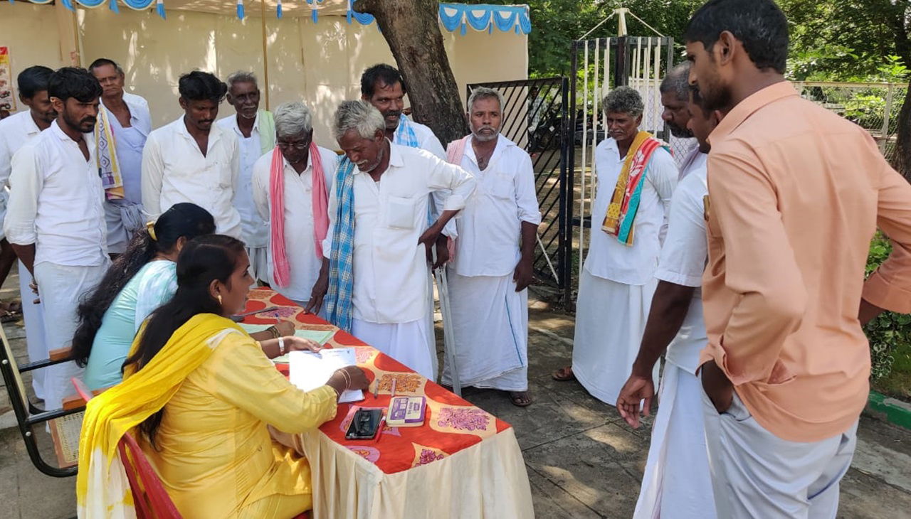 Participants Registration at MFOI Samridh Kisan Utsav 2024 in Raichur, Karnataka