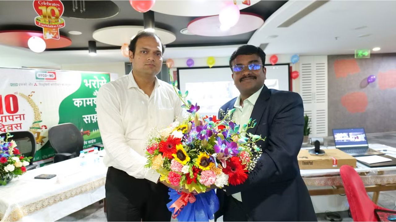 Manoj Varshney, MD & CEO of IFFCO-MC (Right Side)