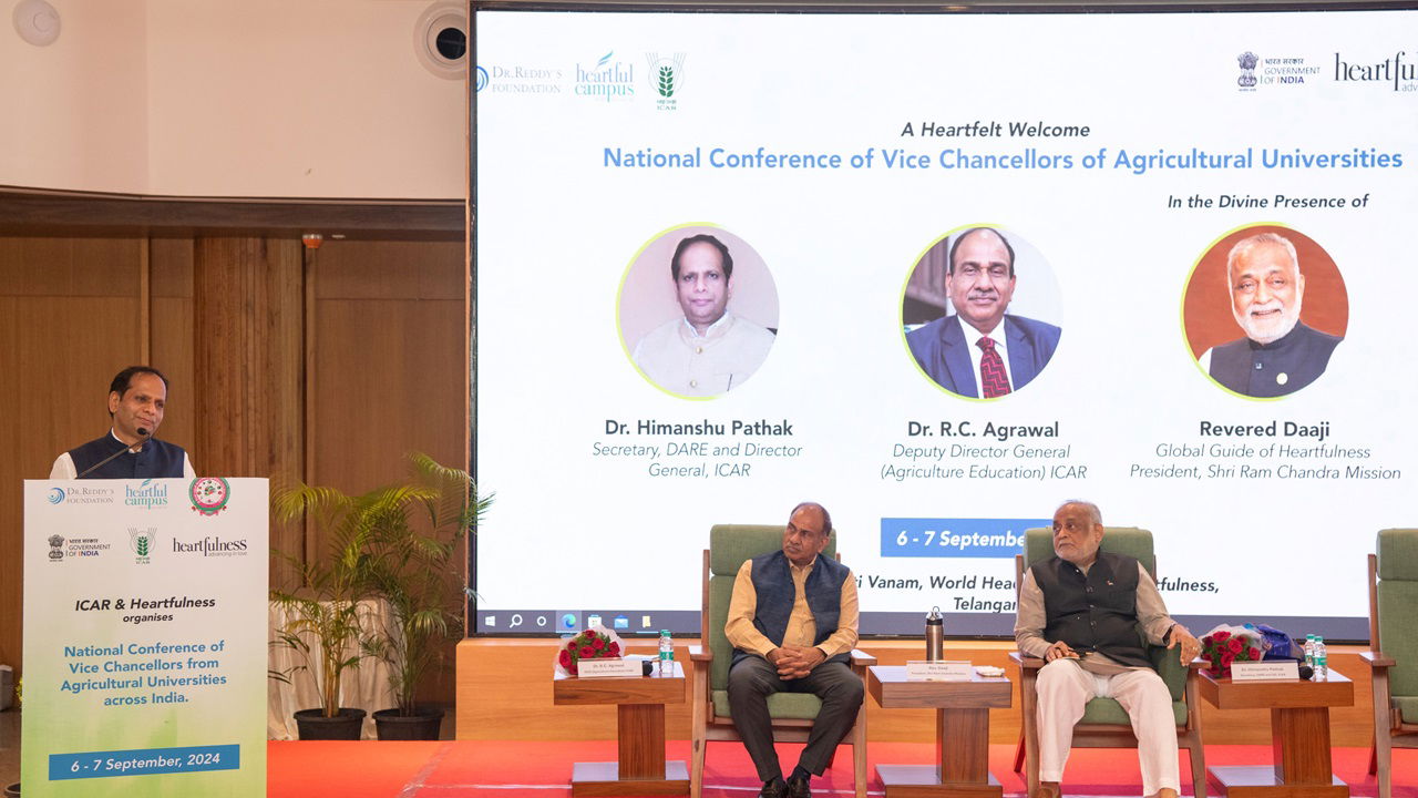 Dr. Himanshu Pathak – Secretary, DARE & Director General delivering his keynote speech during the inaugural National Conference of Vice Chancellors of Agricultural Universities held at Kanha Shanti Vanam on Friday morning as Rev. Daaji – Guide of Heartfulness & President of Shri Ram Chandra Mission; and Dr. R.C. Agrawal – Deputy Director General, Agricultural Education ICAR look on.