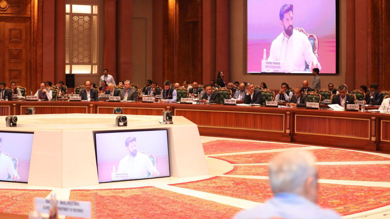 High-level CEO roundtable co-chaired by Piyush Goyal and Chirag Paswan focused on promoting investment and enhancing the ease of doing business (Photo Source: @worldfoodindia/X)