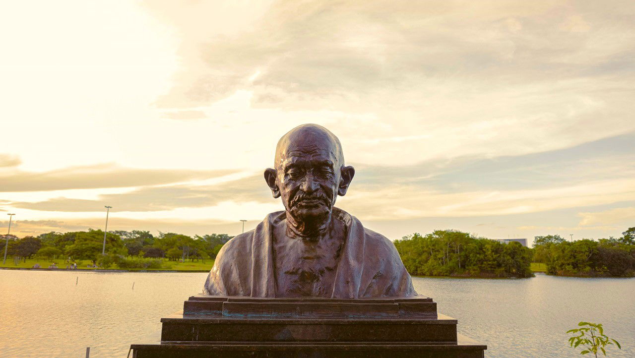 Statue of Mahatma Gandhi (Photo Source: Pexels)