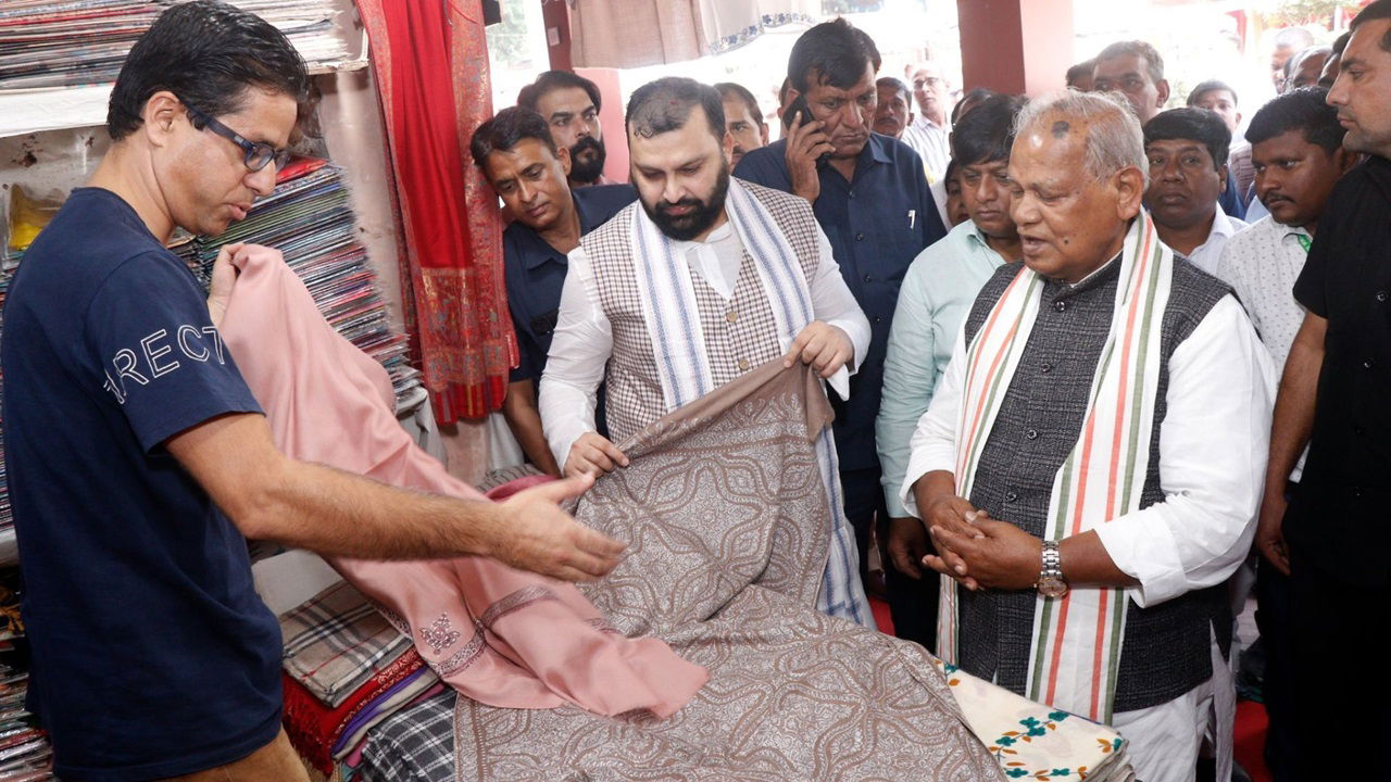 Union Minister of MSME, Jitan Ram Manjhi at Khadi Exhibition, Delhi Haat, INA (Photo Source: @kvicindia/X)