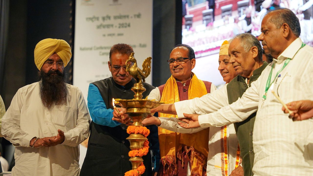 Union Minister of Agriculture, Shivraj Singh Chouhan, inaugurates the National Conference on Agriculture for Rabi Campaign 2024 at NASC Complex, New Delhi (Photo Source: @OfficeofSSC/X)