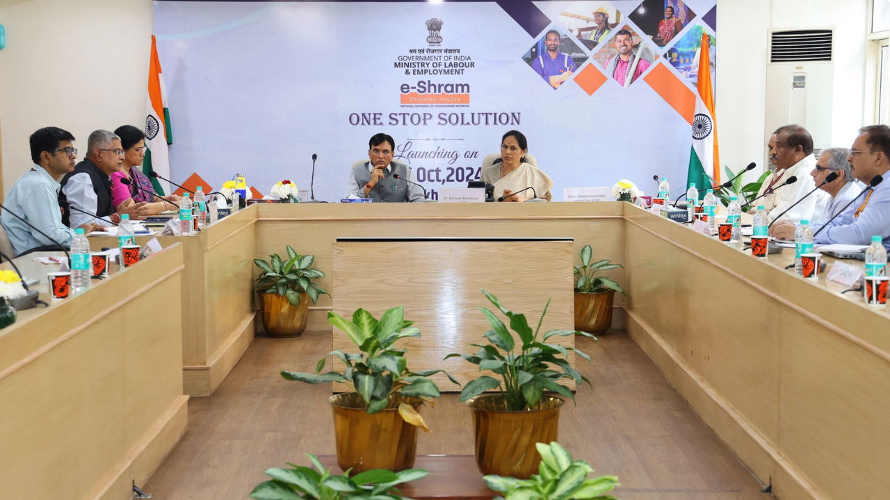 Union Minister of Labour & Employment and Youth Affairs & Sports, Dr. Mansukh Mandaviya at the Event in New Delhi (Photo Source: @mansukhmandviya/X)