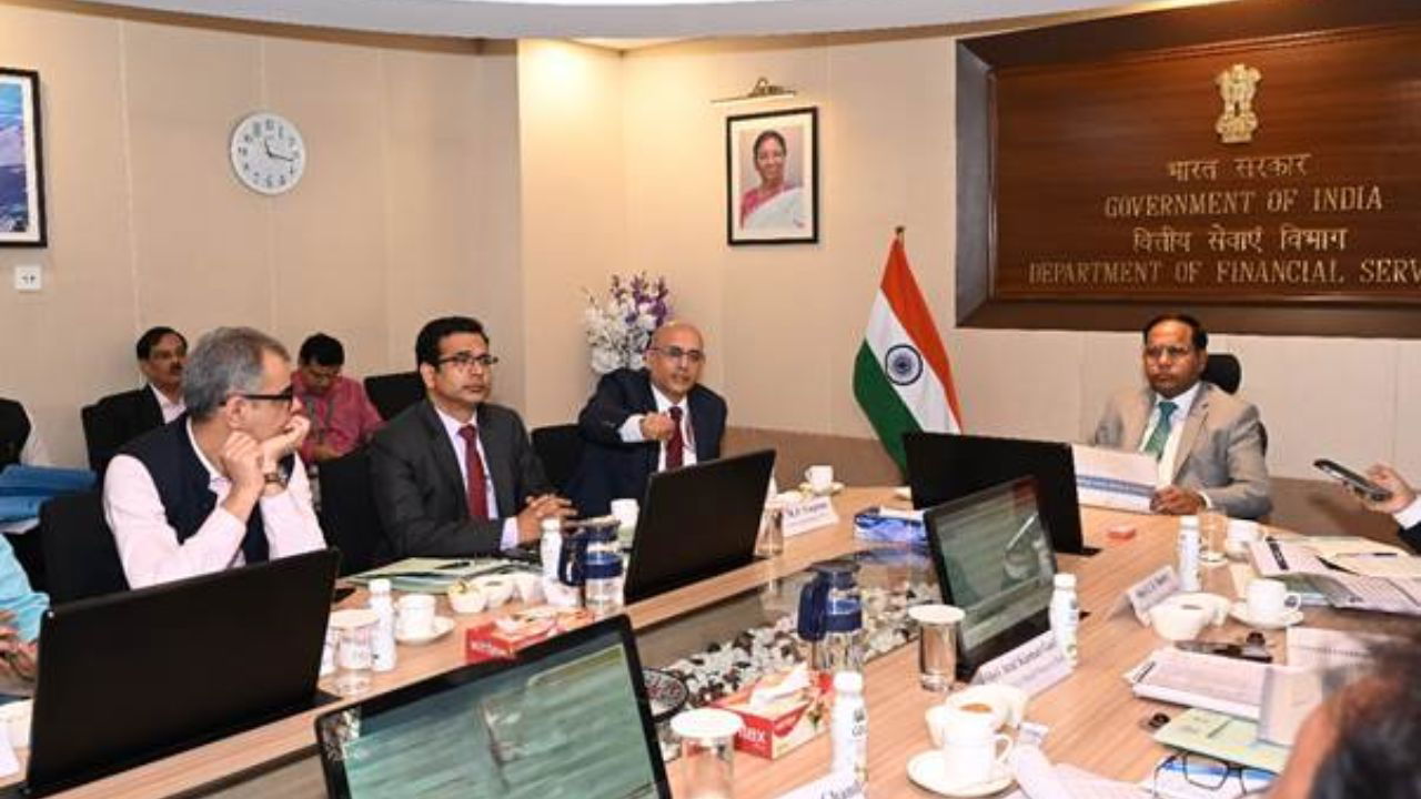 M. Nagaraju, Secretary of the Department of Financial Services (DFS) along with other officials in review meeting (Photo Source: PIB)