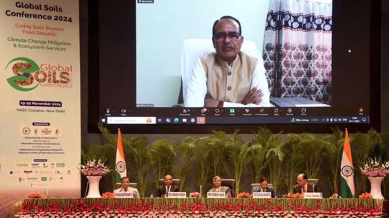 Union Minister of Agriculture and Farmers’ Welfare, Shivraj Singh Chouhan, addressed the Global Soils Conference 2024 via video conferencing.