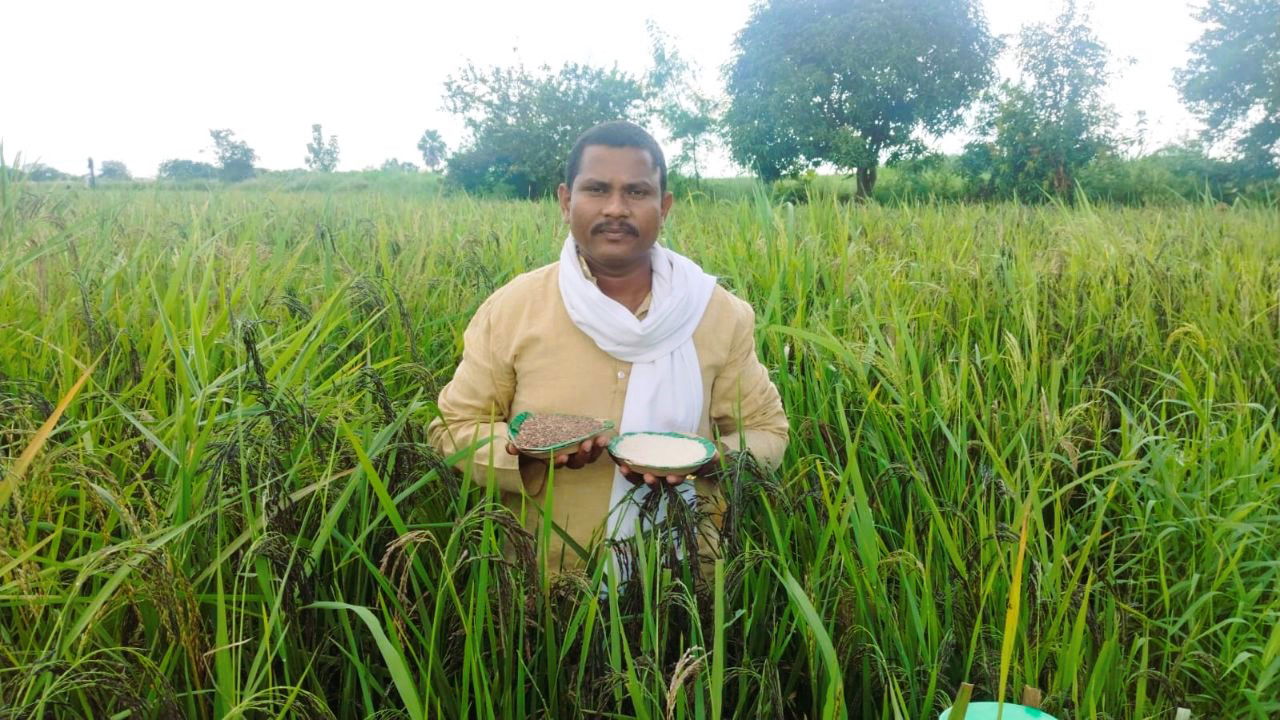 Jakkula R. Thirupathi, a progressive rice farmer from Telangana