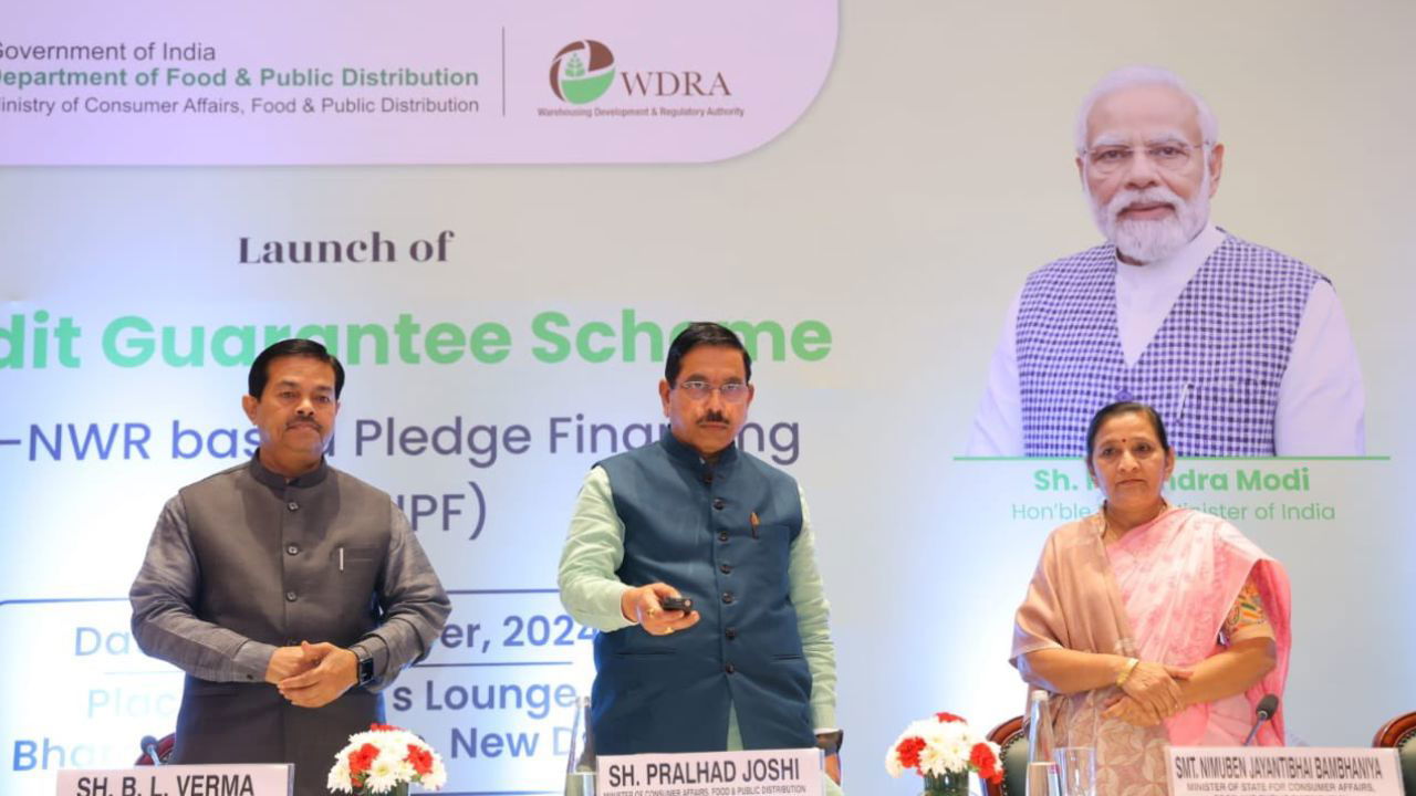 Union Minister of Consumer Affairs, Food and Public Distribution, and New & Renewable Energy, Pralhad Joshi, with other dignitaries at the launch of the CGS-NPF scheme. (Photo Source: @JoshiPralhad/X)