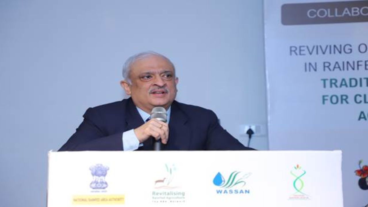 Dr. Devesh Chaturvedi, Union Secretary of Agriculture and Farmers' Welfare during the Multi-Stakeholder Convention in New Delhi.