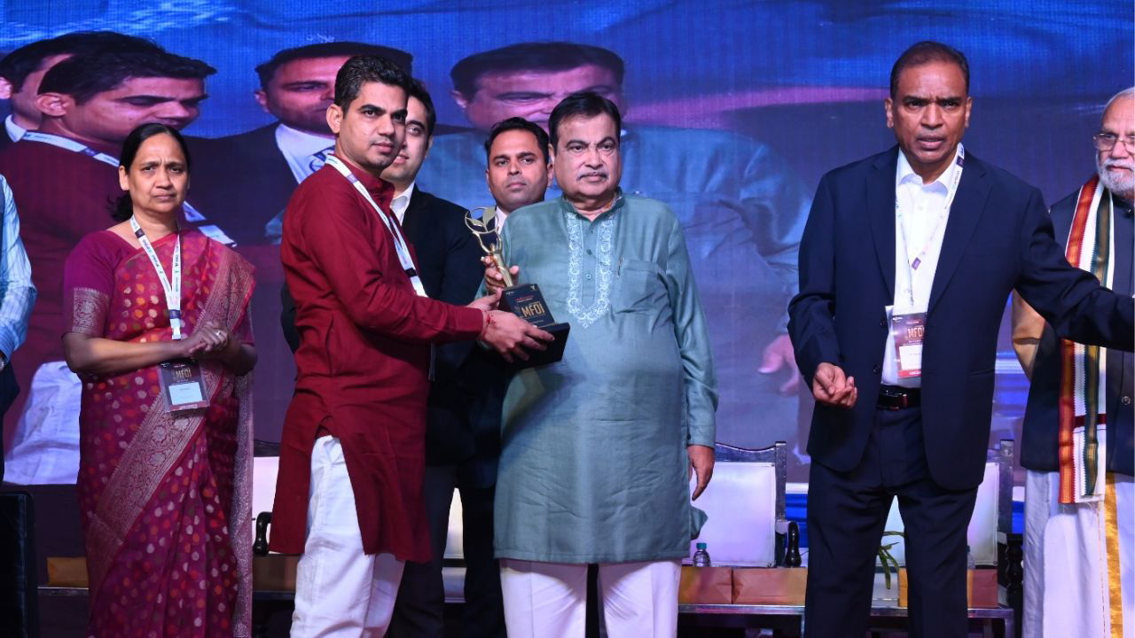 Lekhram Yadav Honored with the MFOI Award 2024 for Excellence in Organic Farming