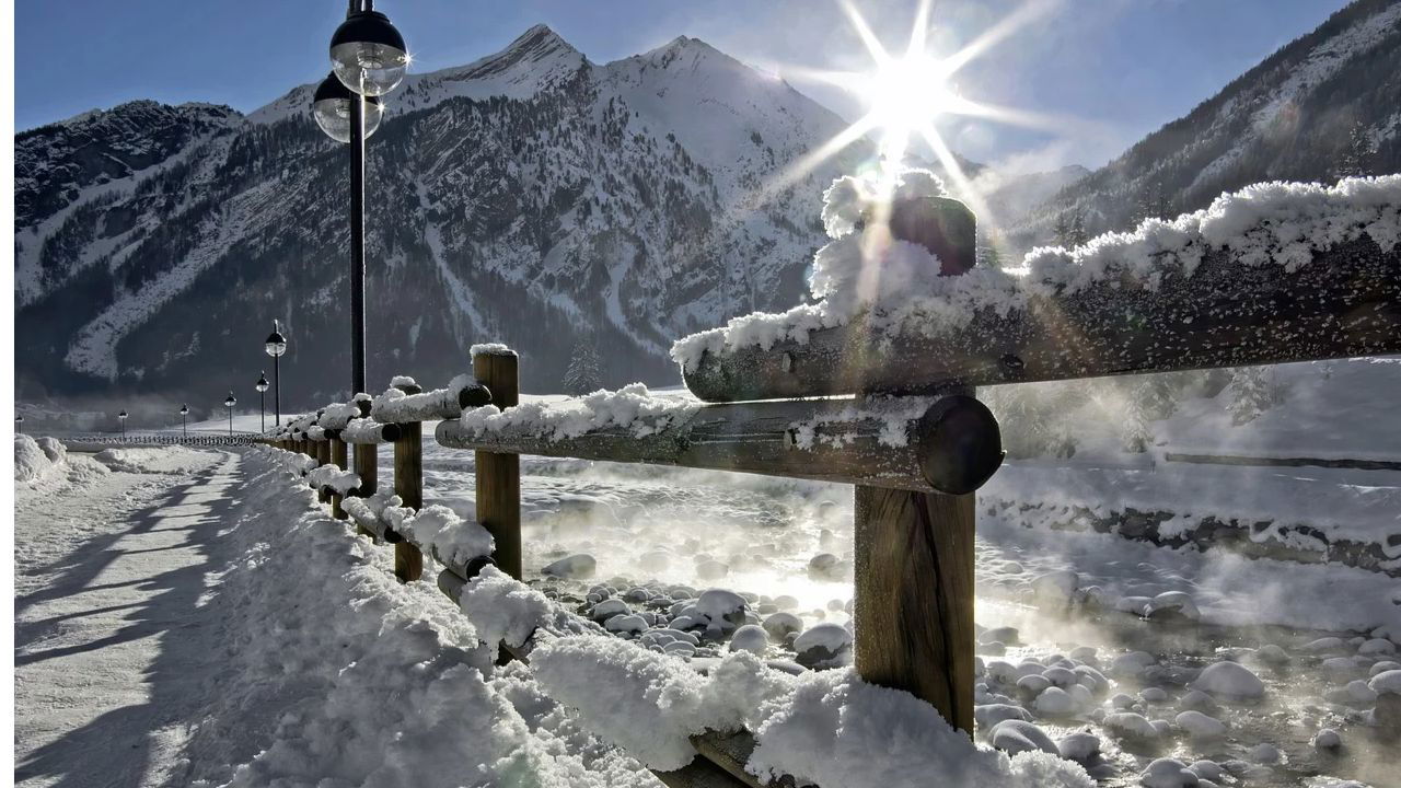 Jammu & Kashmir, Ladakh, Gilgit-Baltistan, and Muzaffarabad are likely to experience isolated heavy rainfall or snowfall over the next few days. (Photo Source: Pixabay)