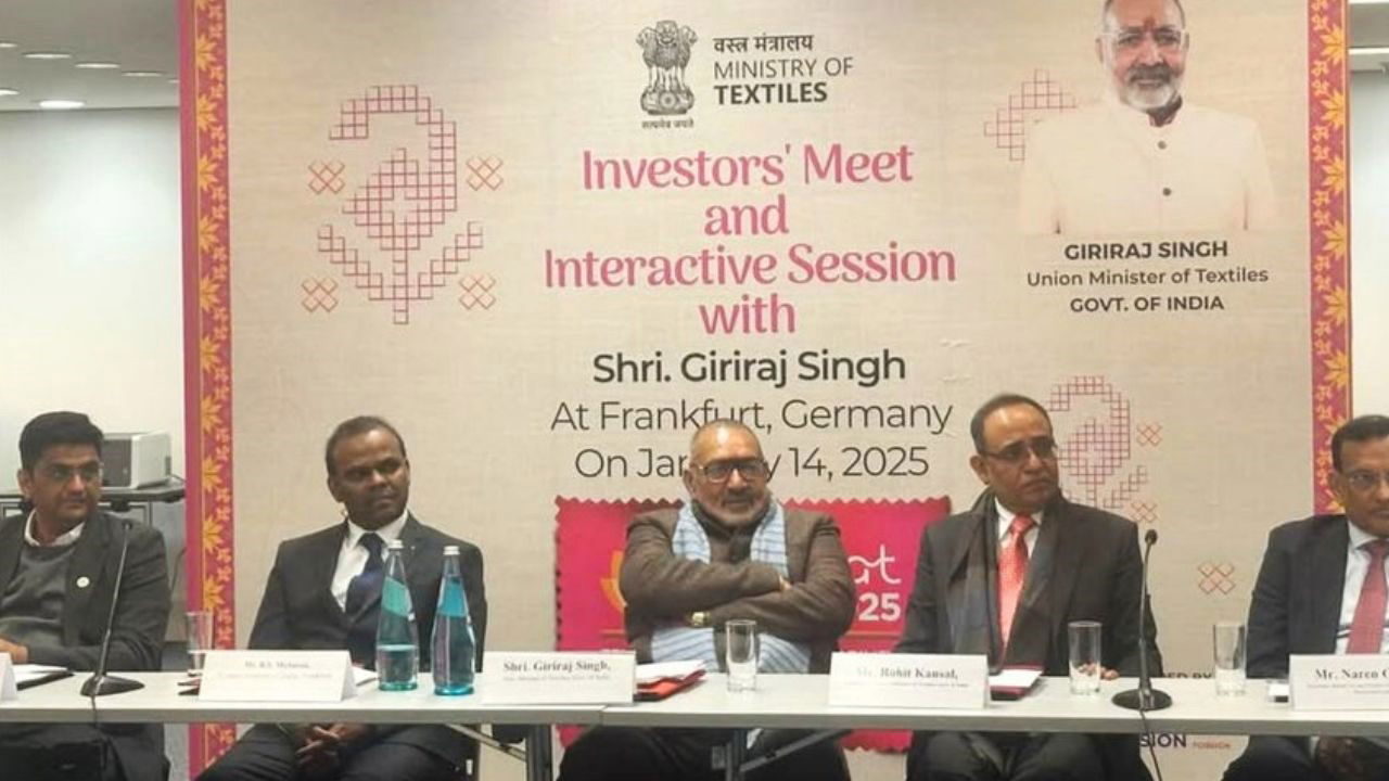 Giriraj Singh, Minister of Textiles, at Heimtextil 2025 in Messe Frankfurt (Image Source: @TexMinIndia/X)