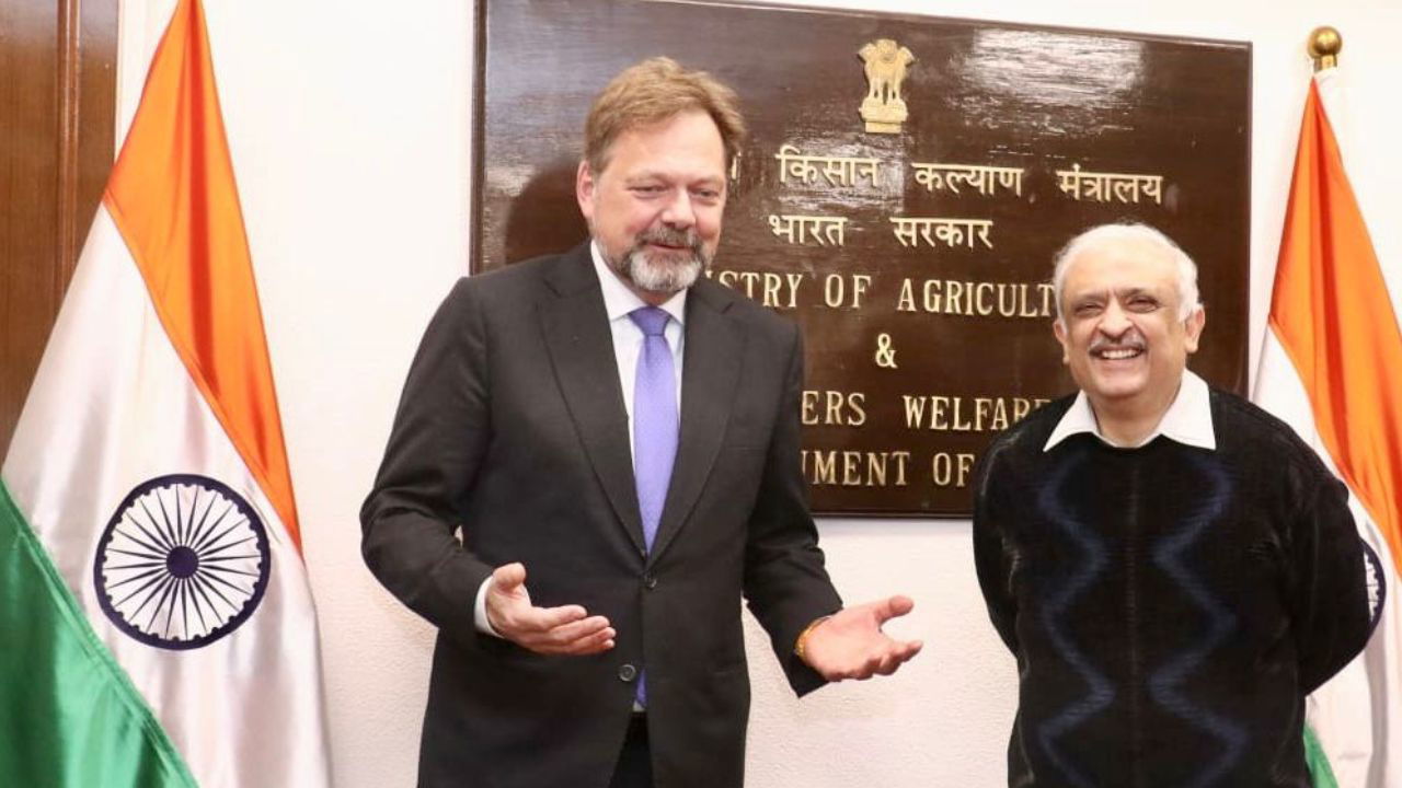 Dr. Philipp Ackermann, the Ambassador of the Federal Republic of Germany with Dr. Devesh Chaturvedi, Secretary, Ministry of Agriculture and Farmers Welfare (MoA&FW), at Krishi Bhawan (Photo Source: @AmbAckermann/X)