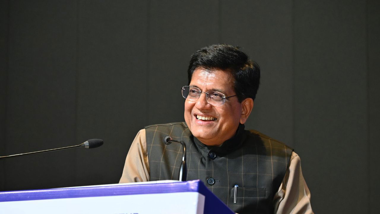 Minister Goyal also emphasized the need for collaboration with FSSAI and BIS to enforce quality standards and combat counterfeit products. ( Photo Source: @PiyushGoyal/X)