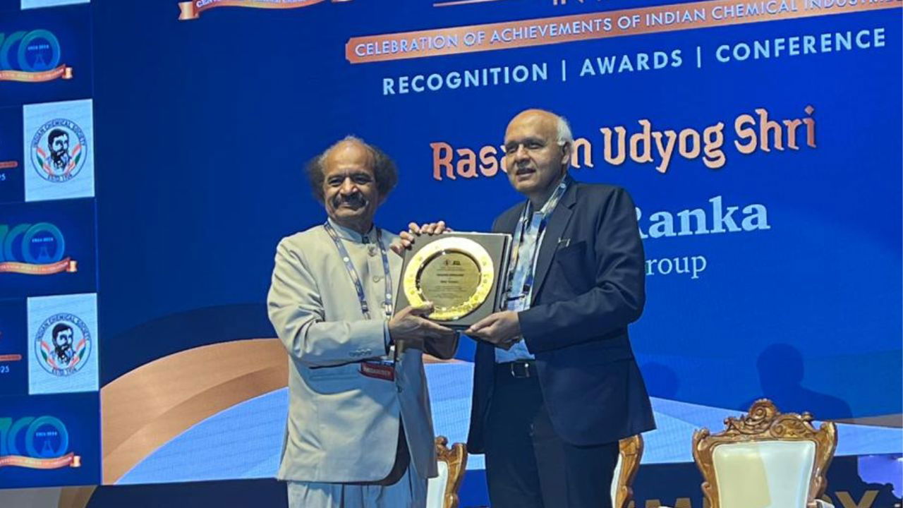 Dr. Ajay Ranka, Chairman and Managing Director of Zydex Group, receiving the 'Rasayan Udyog Shri' award for his contribution to the chemical industry.