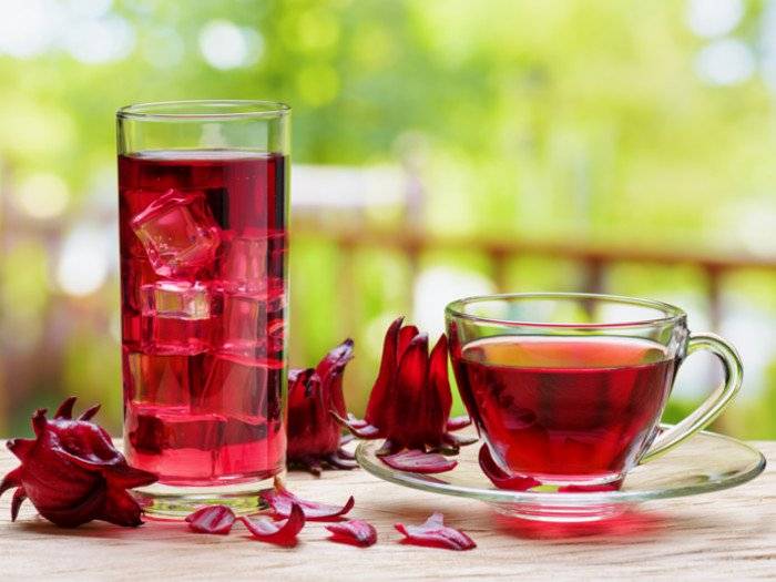 Hibiscus Tea And Its Leaves