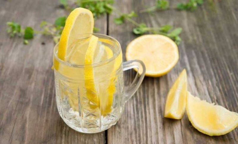 drinking pure lemon juice without water