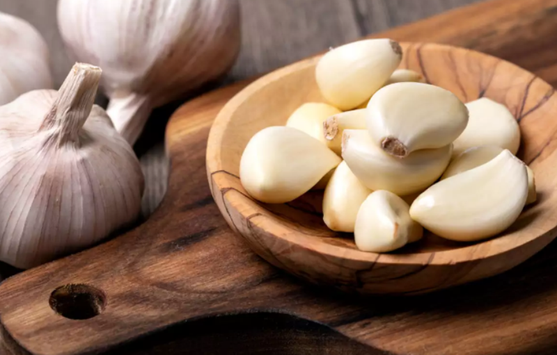 Peeled Garlic