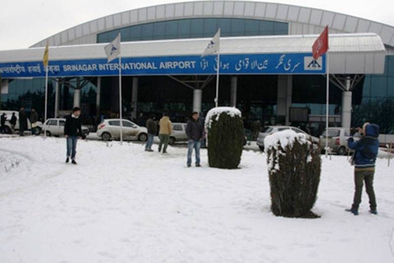 sirnagar international airport weather