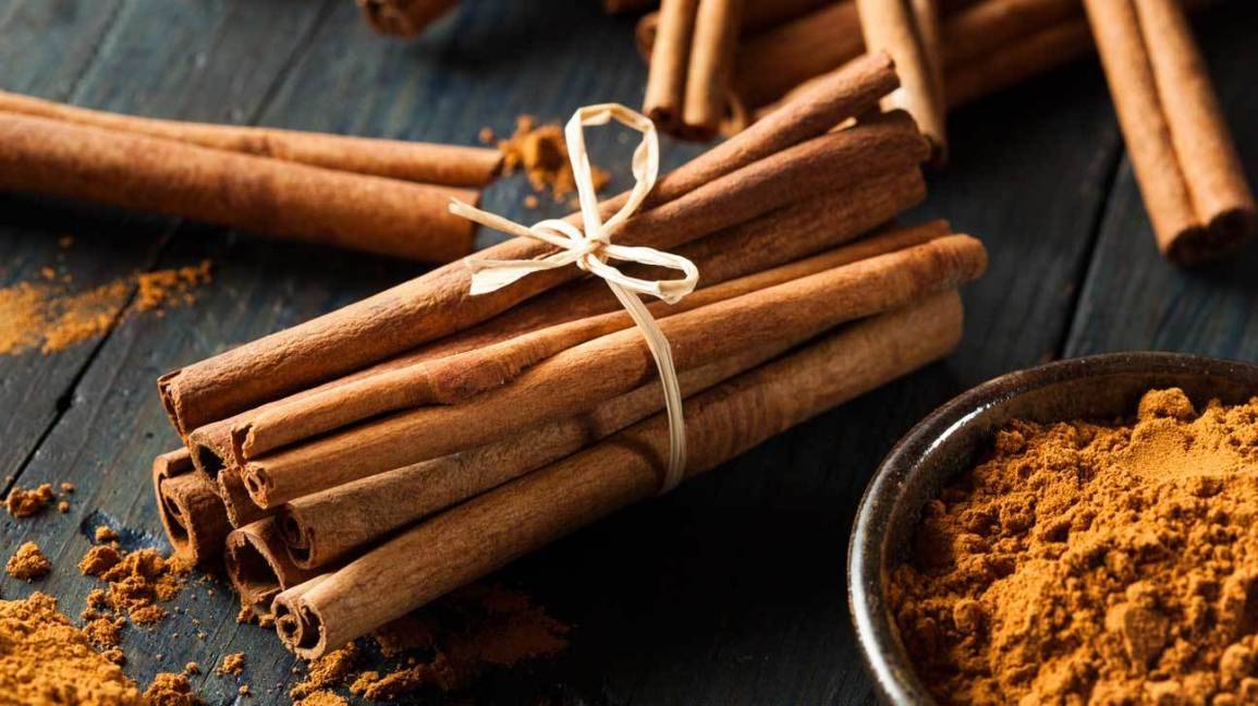 Cinnamon And Its Powder