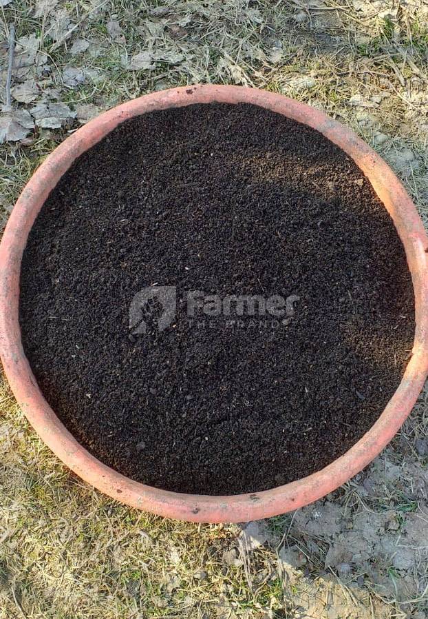 Rich and friable vermicompost