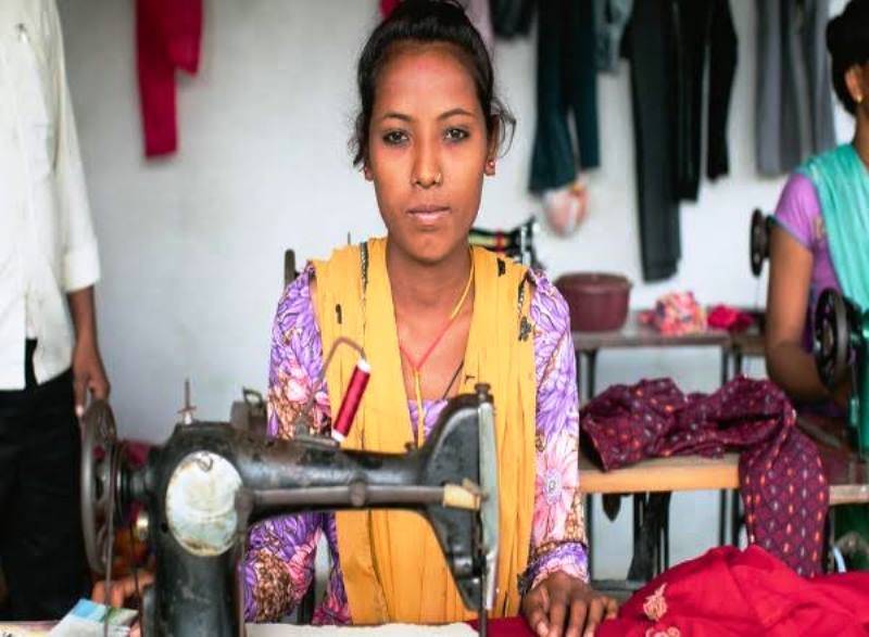 Free Silai Machine Yojana: Government is Providing Sewing Machine to ...