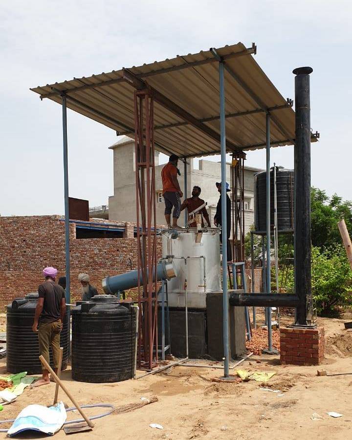 Installation of processing unit cum demonstration on extraction of Chamomile essential oil at Rure ke kalan village in Barnala district, Punjab
