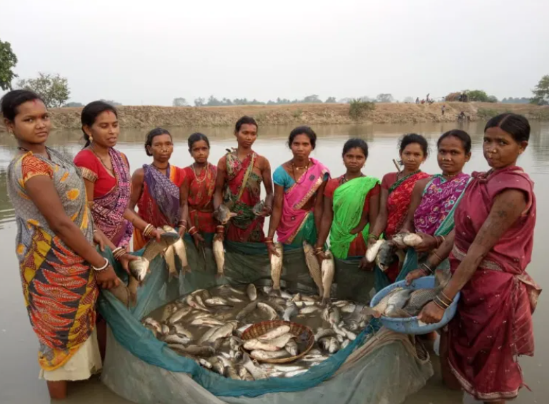 women fishers