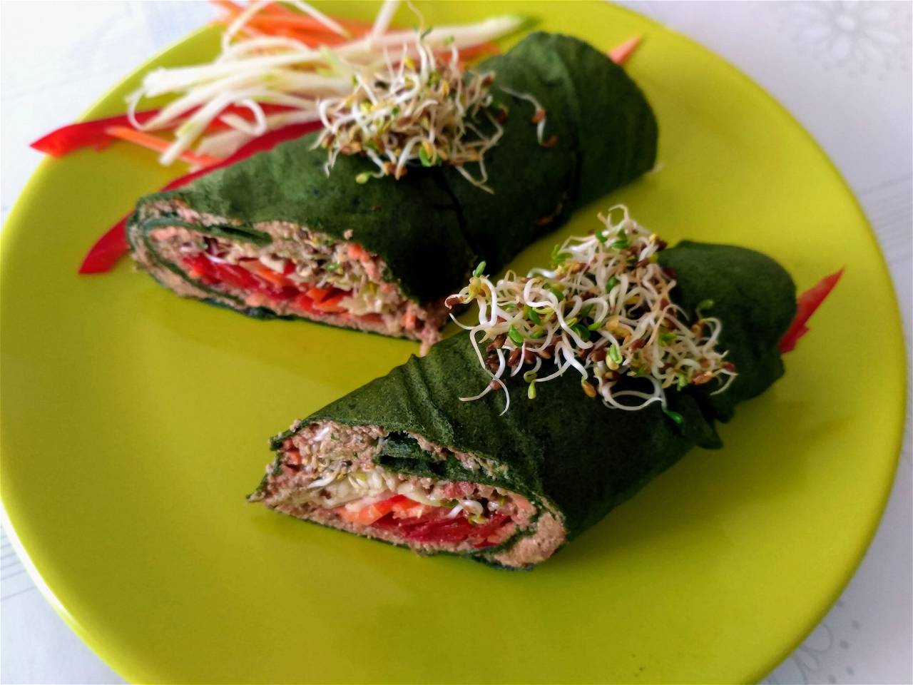 Spinach rolls