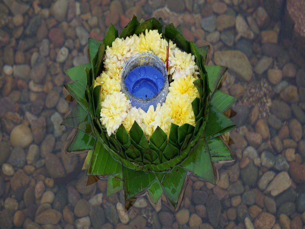 Kratong bowl made of banana leaves