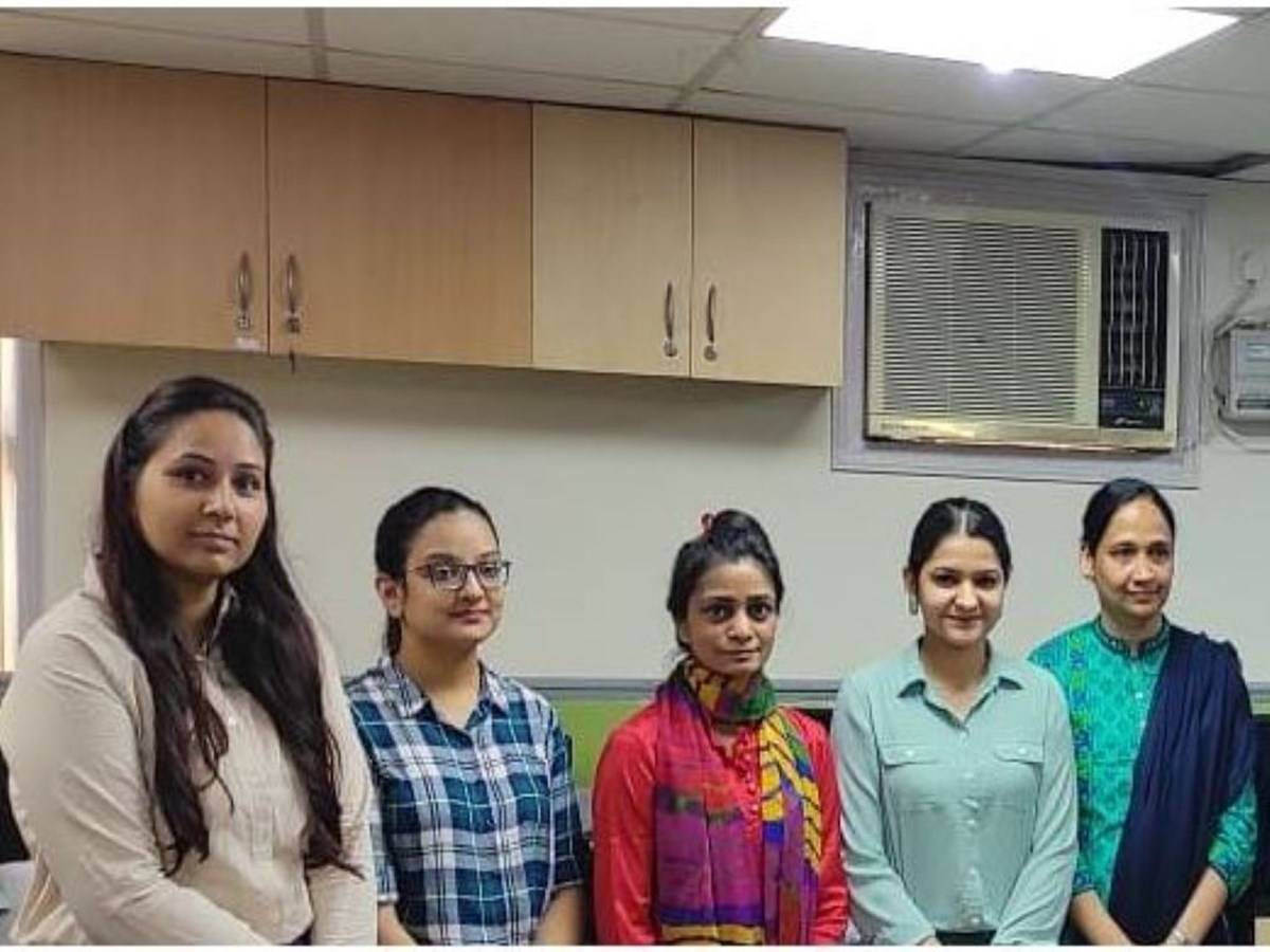 Director of Krishi Jagran (KJ) Shiny Dominic (extreme right) with 4 women leaders of KJ
