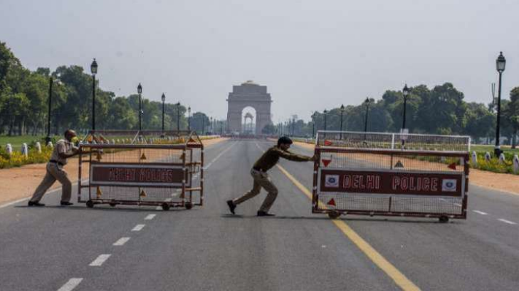 Weekend Curfew in Delhi