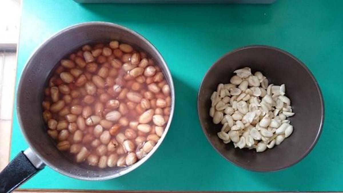 Peanuts soaked in water