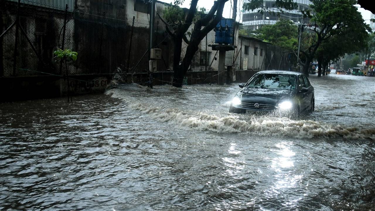 Weather Alert: Monsoon Retreat, Cyclonic Storms to Bring Heavy Rain in ...