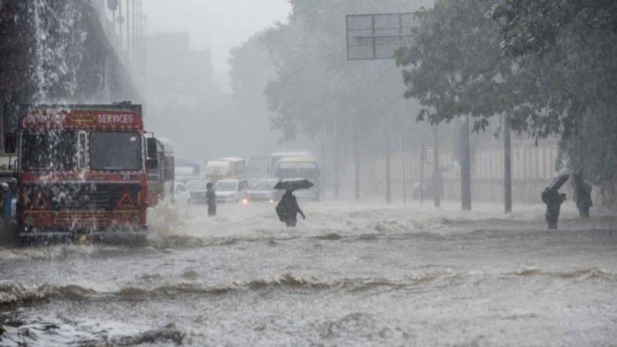 Heavy Rains & Thunderstorms in parts of India