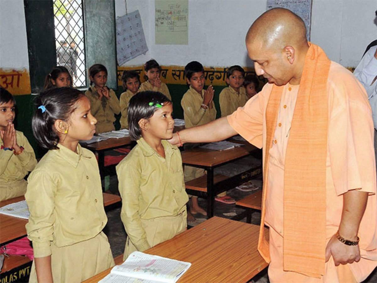 Yogi meeting students