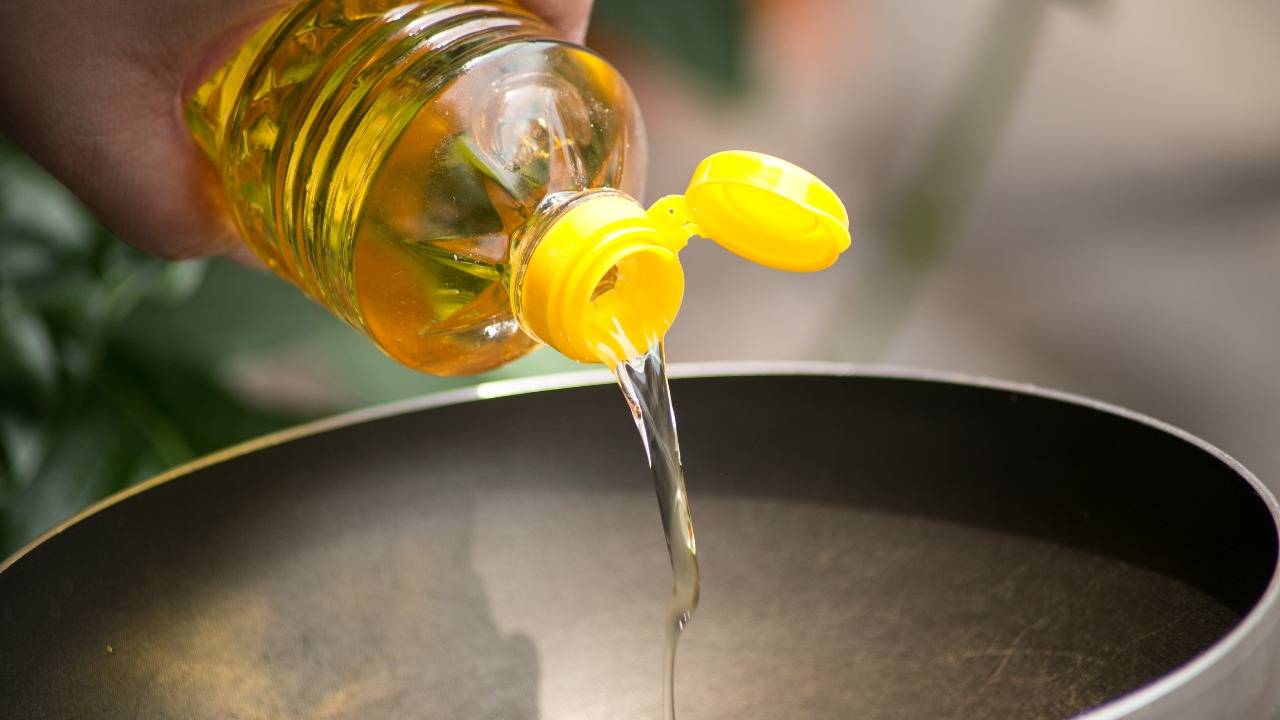 Edible Oil: Huge Decline In Edible Oil Costs Across The Country