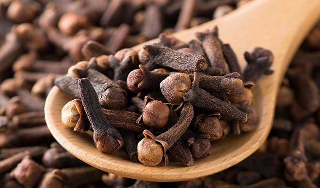 Clove- Home Remedies for Sugar Cravings