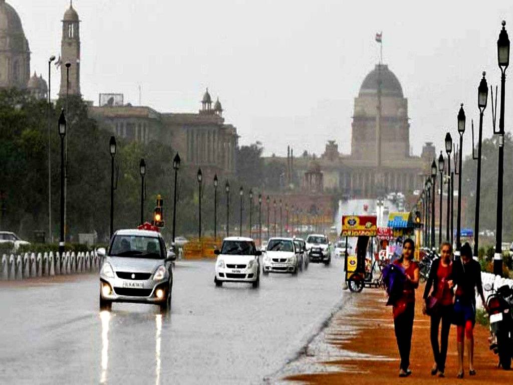 IMD forecasted moderate rain and thundershowers in the next few hours for Delhi-NCR