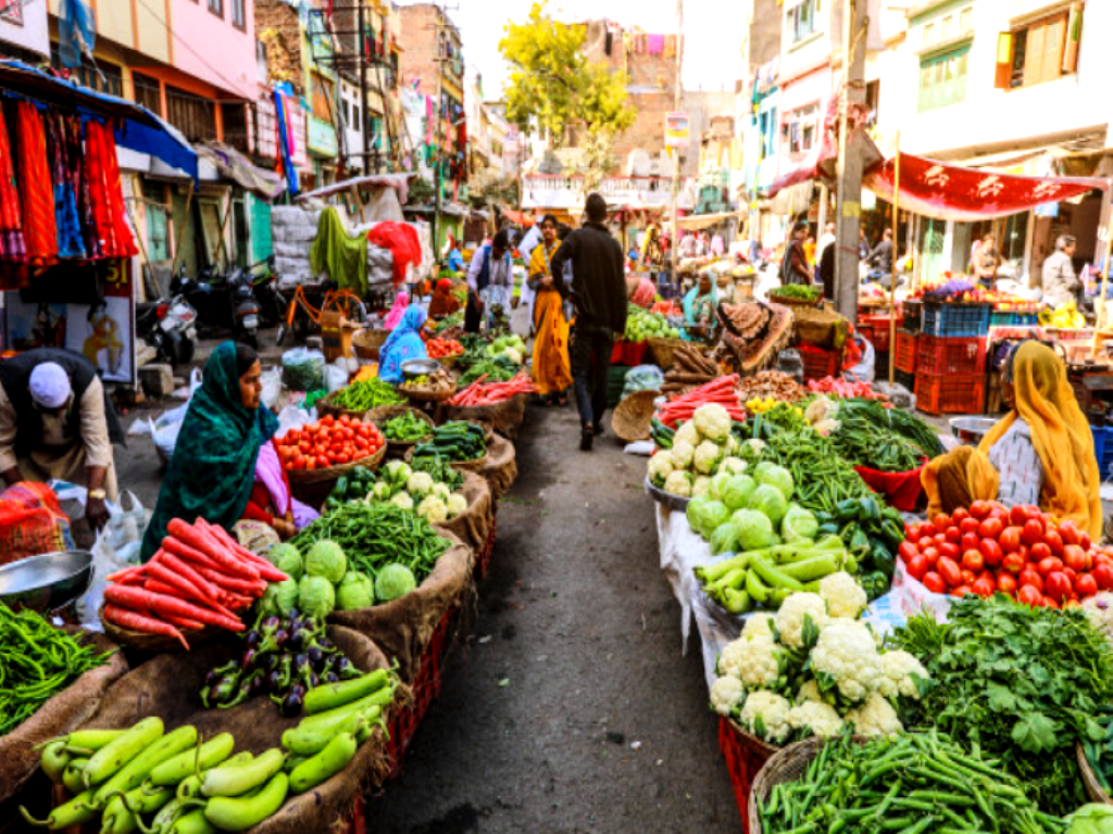 PM SVANidhi allows vendors to obtain a working capital loan of up to Rs.10000