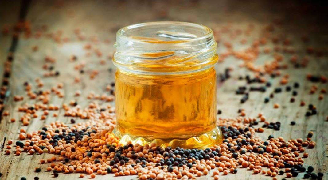 Mustard Oil with seeds