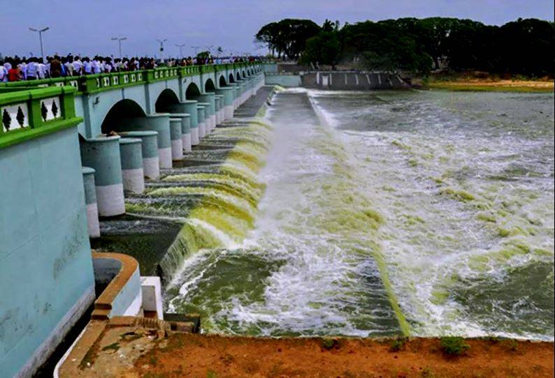 Farmers are hoping that the government would announce a scheme to divert water from the Cauvery to lakes and ponds in the district