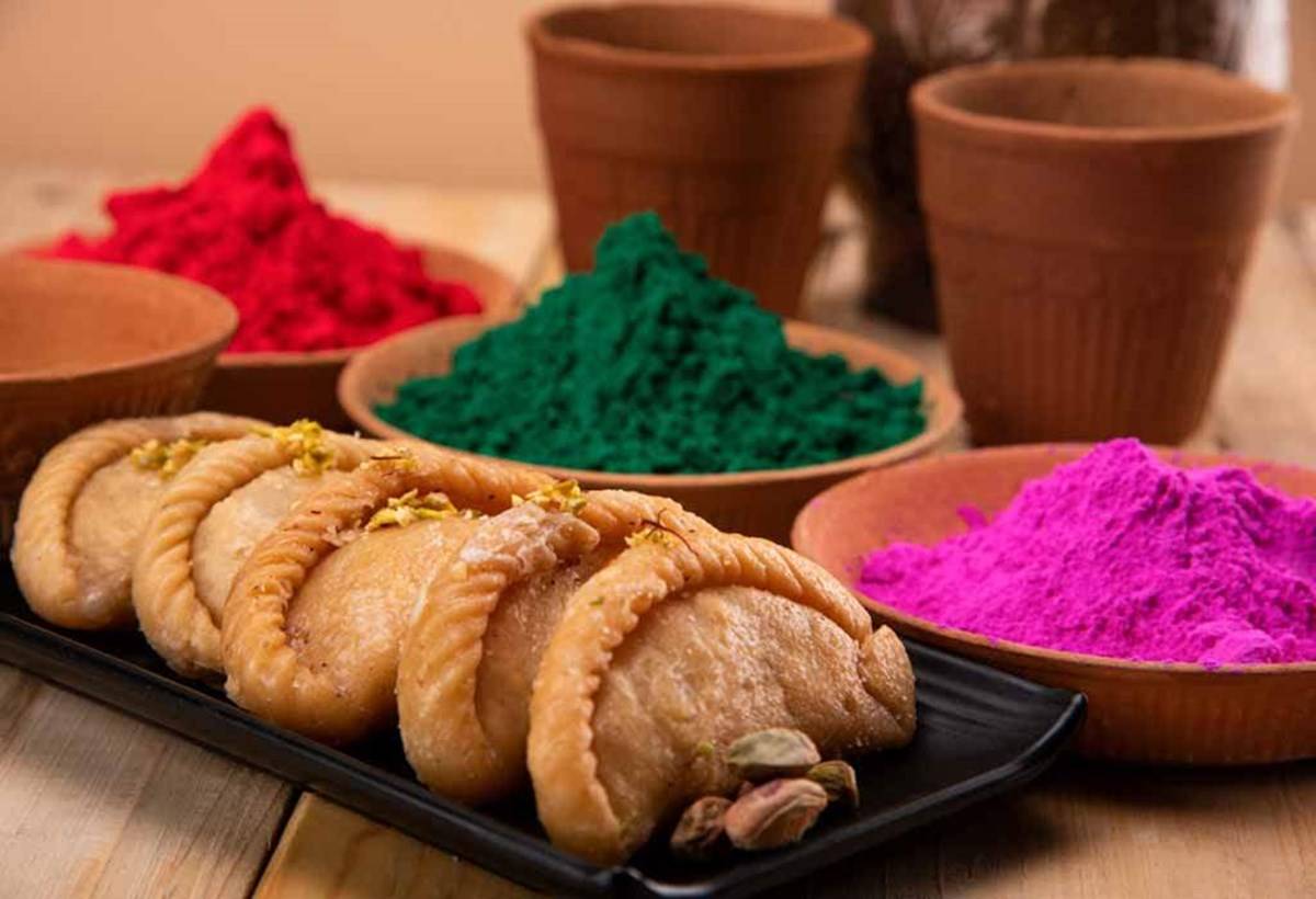 Holi 2022: Top 7 Dishes That You Must Try This Holi