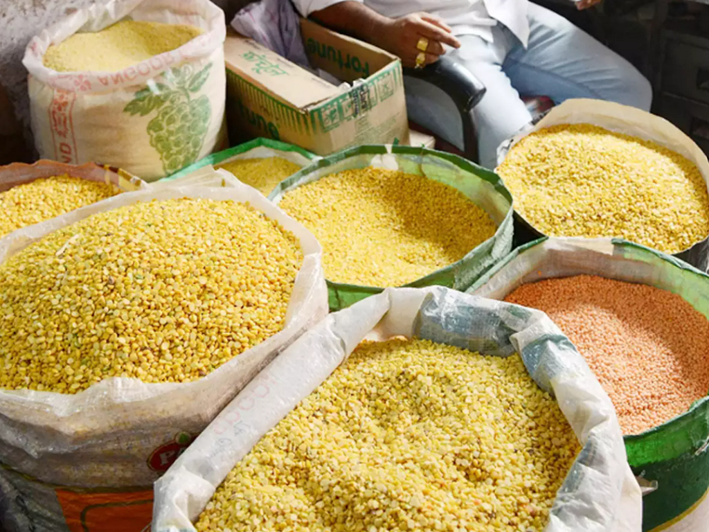 Pulses to get free import
