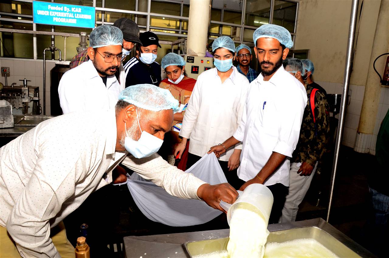 ‘Value Addition of Milk’ Training at Vet Varsity