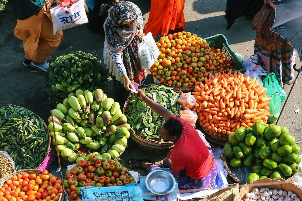 Customers no longer receive free coriander leaves or green chilies, according to some sellers.