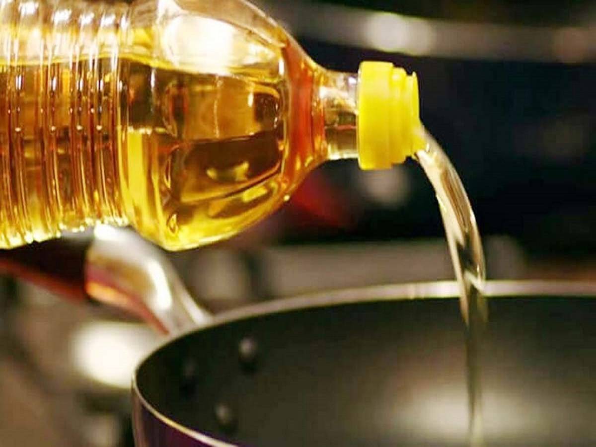 World's largest exporter of edible oils, Indonesia, is expanding the ban on crude palm oil.