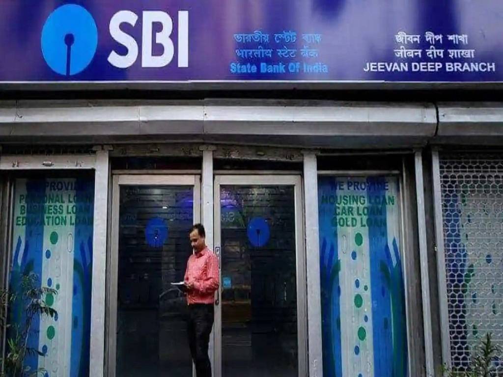 SBI Recruitment 2022: Earn upto Rs. 1 Lakh/Month! Apply for 32 Deputy Manager, AGM & Other Posts, Details Inside