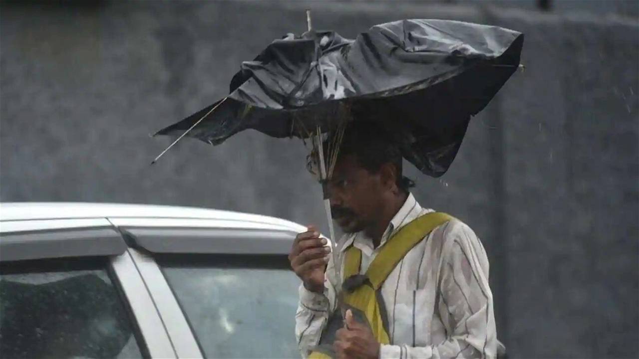 Heavy Rain Along with Strong Winds Likely in These States for Next Few Days; Yellow Alert Issued