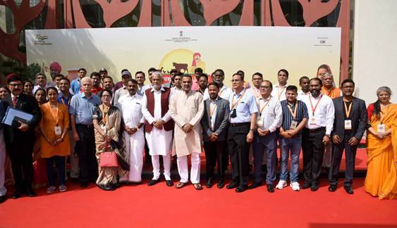 Parshottam Rupala in inauguration of Conclave of 75 Entrepreneurs and Exhibition of 75 Indigenous Livestock Breeds